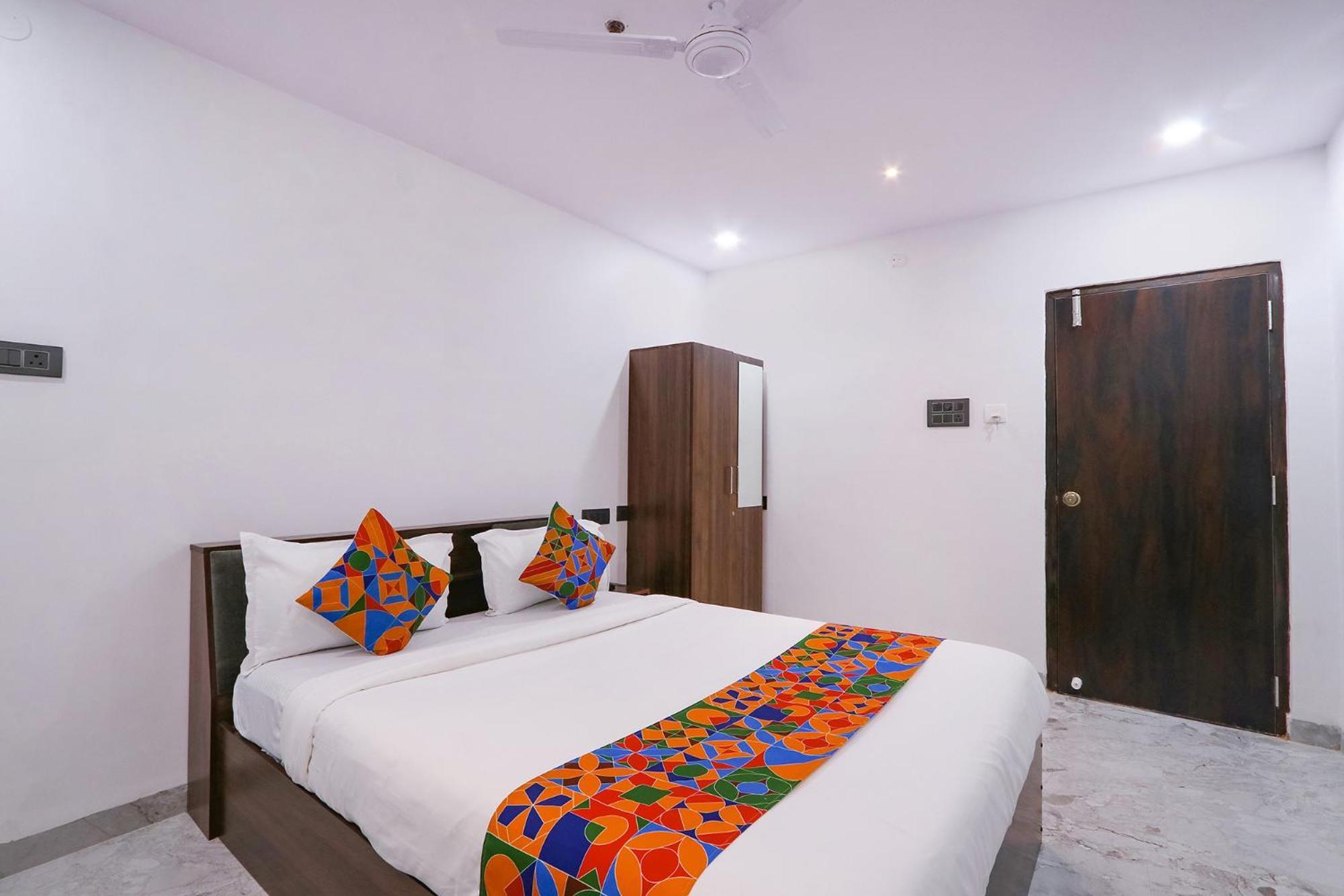 Fabhotel Relax Inn Hyderabad Exterior photo